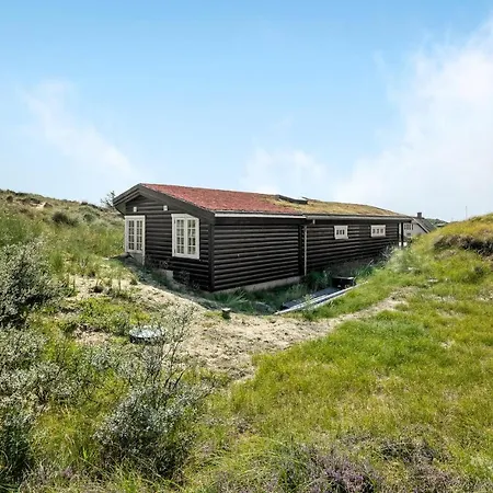 Feriehus 3 Værelses Dejlig Bolig I